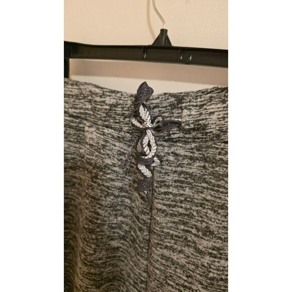 Thrill Sweat Capri Womens XL Gray LOVE Activewear Yoga 34wx25L Not 2X Fall Y2K - Picture 4 of 9